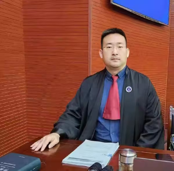 李陽律師